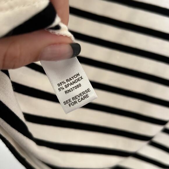 Cato Ruffle Collar Sleeveless Striped Blouse - Picture 5 of 6